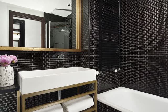 Junior Suite, 1 Queen Bed