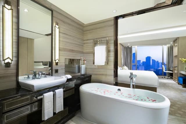 Premier King Room