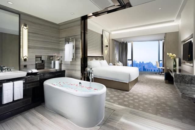 Premier King Room