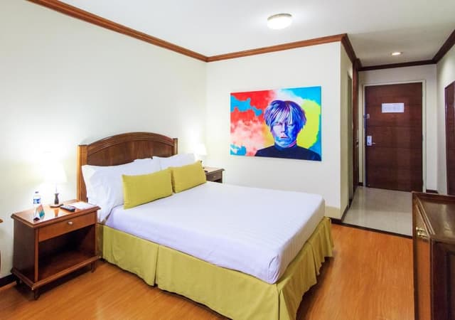 Queen Room