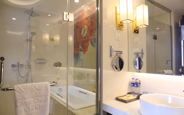 Executive Queen Room