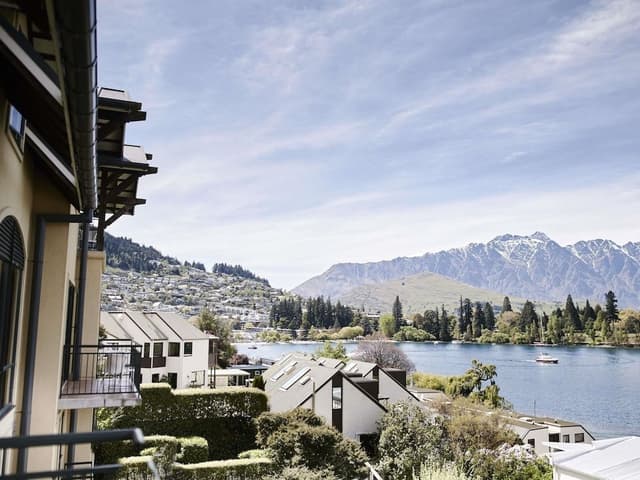 Suite, Balcony, Lake View (Alpine)