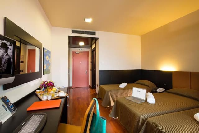 Triple Room