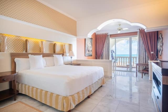 Ocean Front Butler Suite