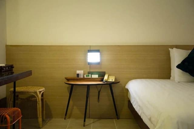 Economy Room