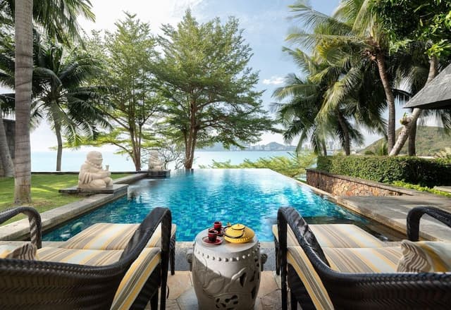 Coral Bay Deluxe Villa