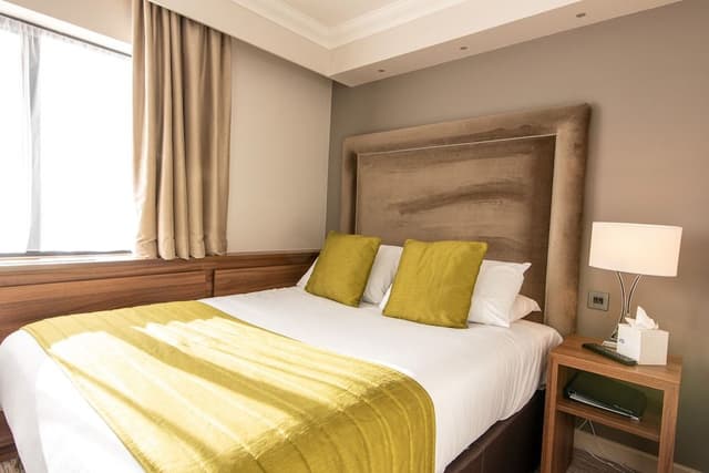 Double Room (Small)
