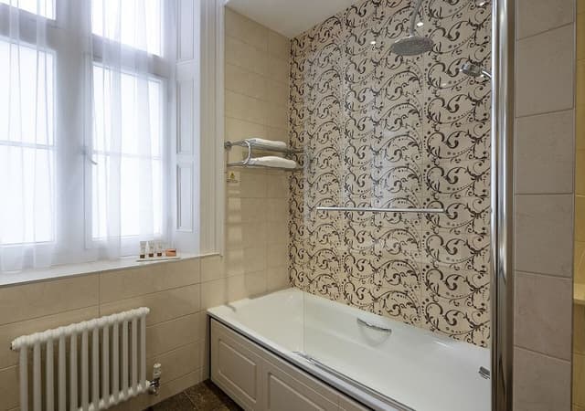 Standard Room (Feature)