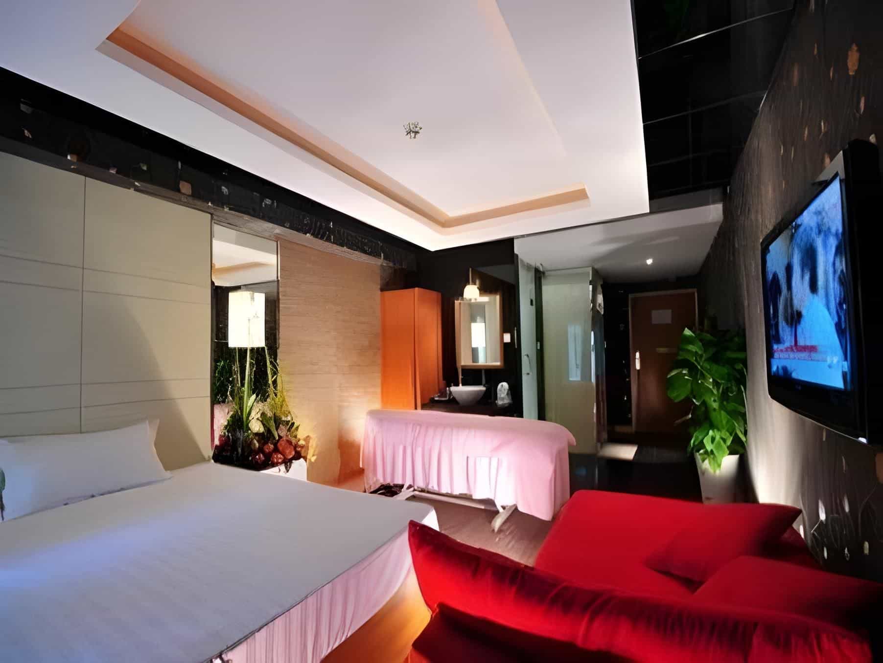 โรงแรมเจี้ยนกั๋ว โรงแรมเจี้ยนกั๋ว