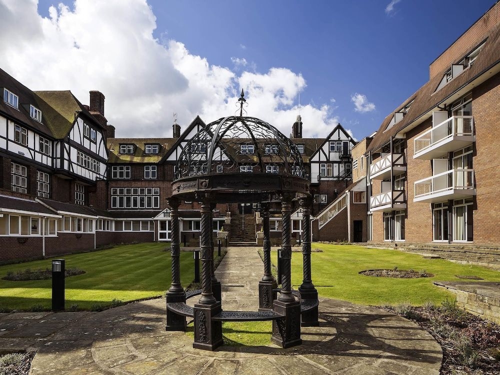 Mercure Leeds Parkway Hotel3