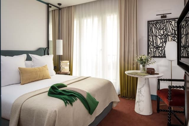 Executive Room
