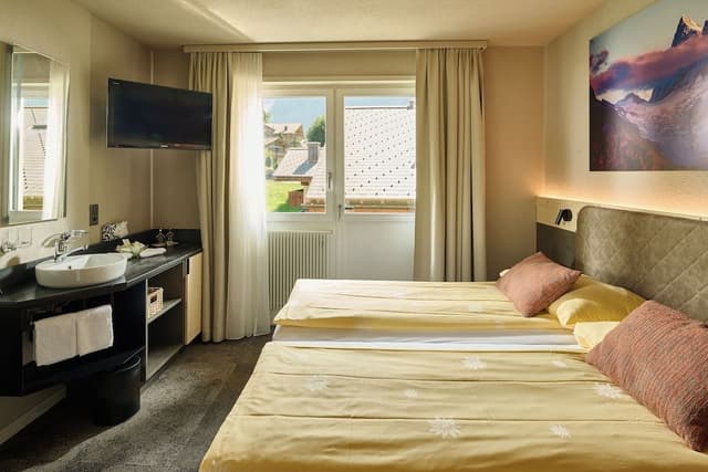 Family Room, 2 Bedrooms, Balcony (4 people)
