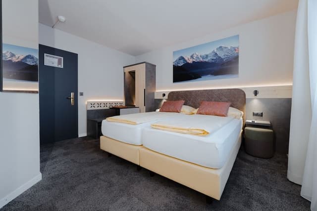 Family Room, 2 Bedrooms, Balcony (4 people)