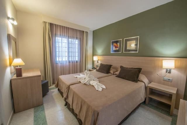 Bungalow (2 Adults)