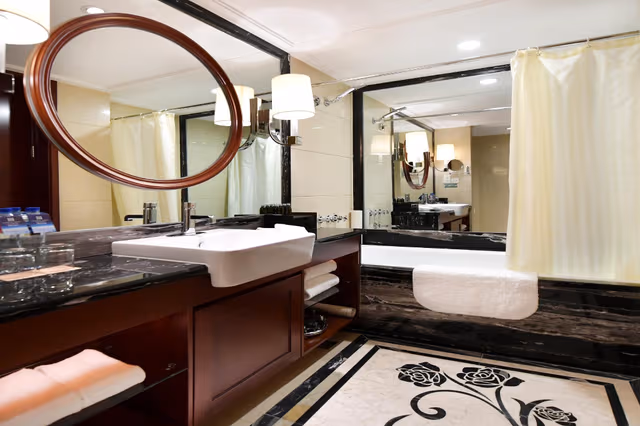 Executive Queen Bed