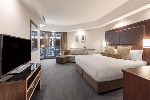 Courtyard King Room
