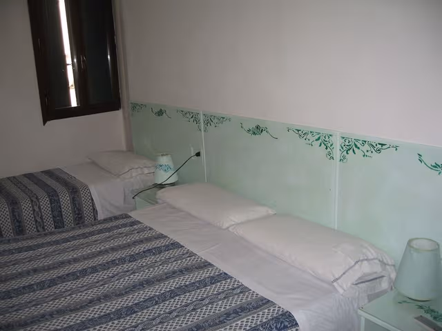 Triple Room in Annex Building, Shared Bathroom