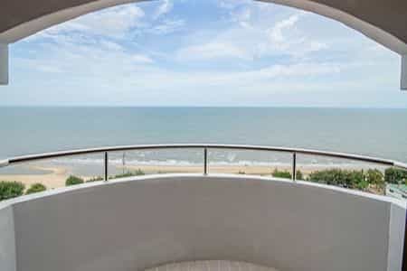 Executive Family Ocean View Suites