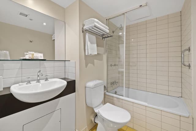 Premium Queen Room