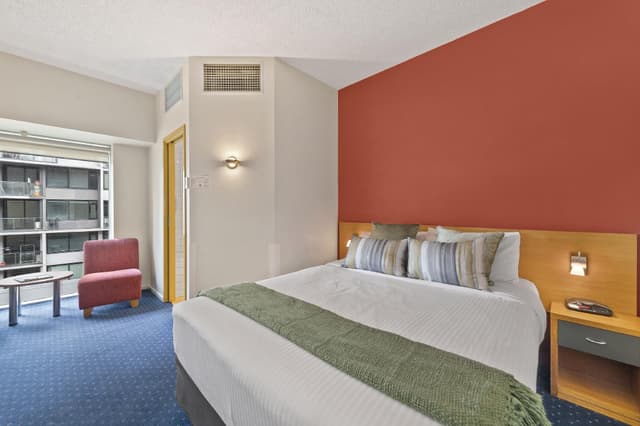 Premium Queen Room