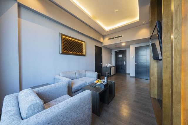 Grand Executive Suite