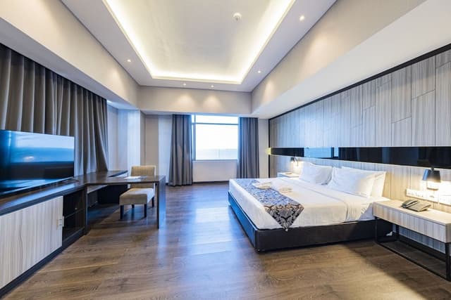 Grand Executive Suite