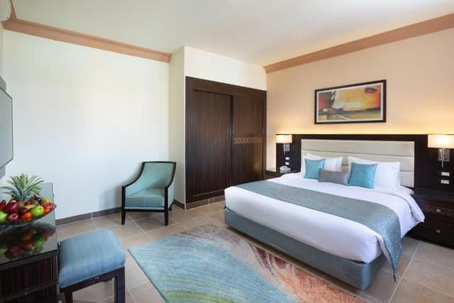 Deluxe Family Room