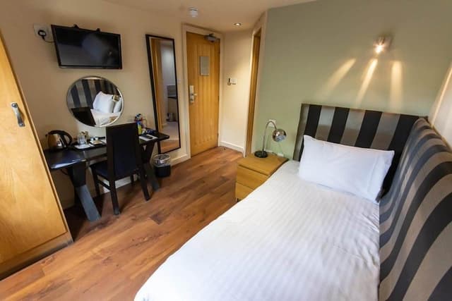Standard Single Room