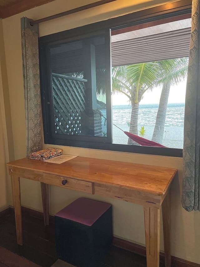 Deluxe Cabin, Beachside