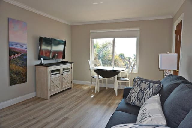 Condo, 2 Bedrooms, Kitchen