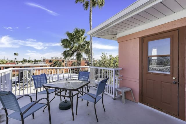 Condo, 2 Bedrooms, Kitchen