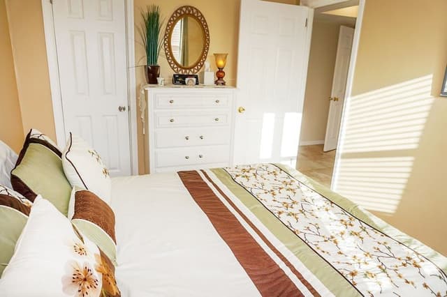 Condo, 2 Bedrooms, Kitchen