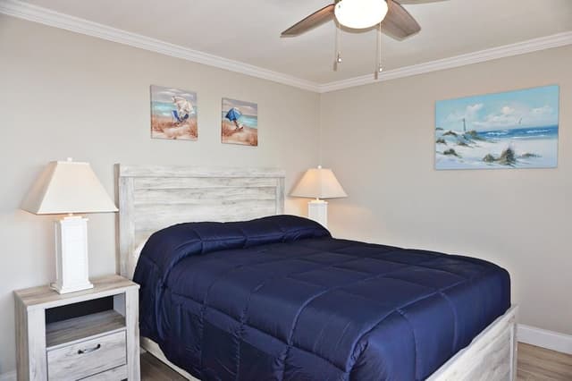 Condo, 2 Bedrooms, Kitchen