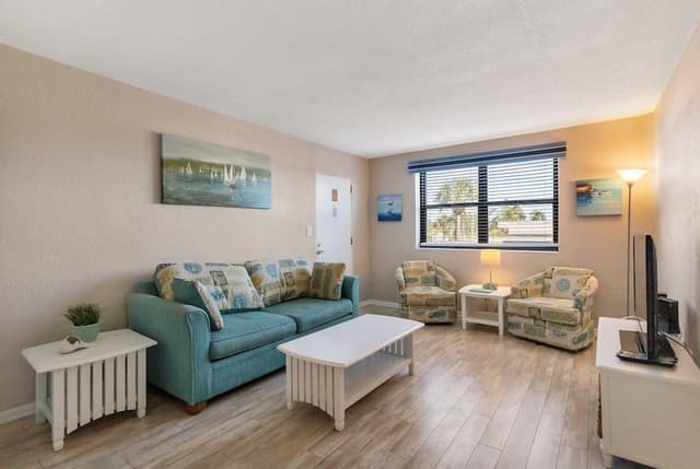 Condo, 2 Bedrooms, Kitchen