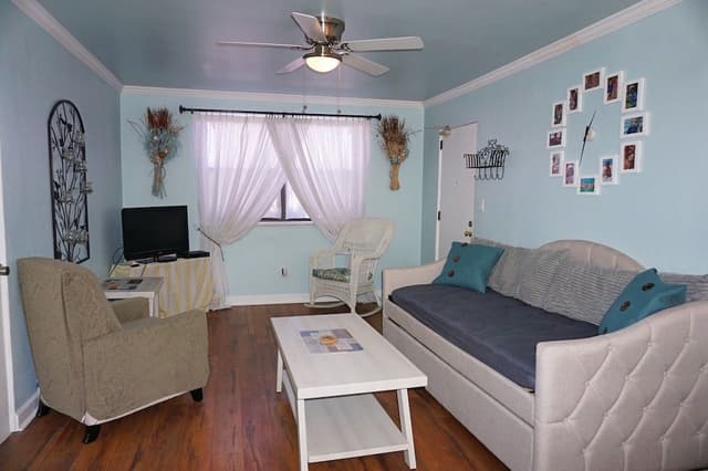 Condo, 2 Bedrooms, Kitchen