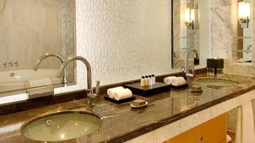 Regency Suite King