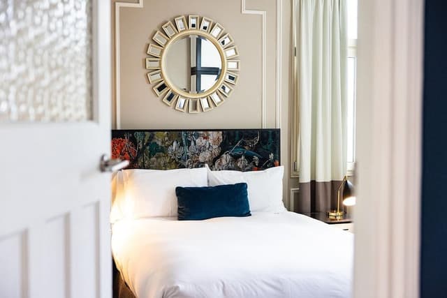 Suite, 2 Bedrooms (Heritage)