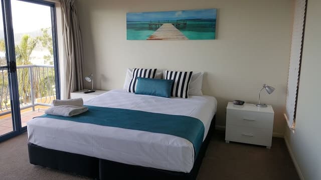 One Bedroom Ocean View Apartment
