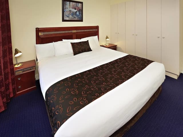 Deluxe Room, 1 King Bed