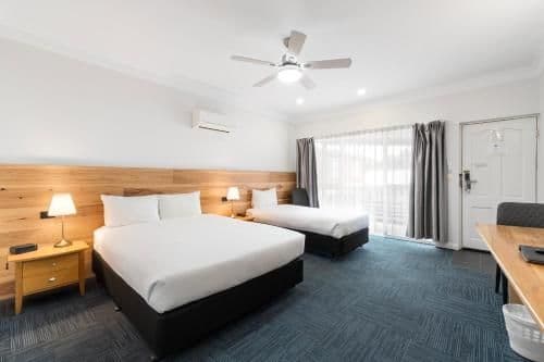 Twin Room with Spa Bath