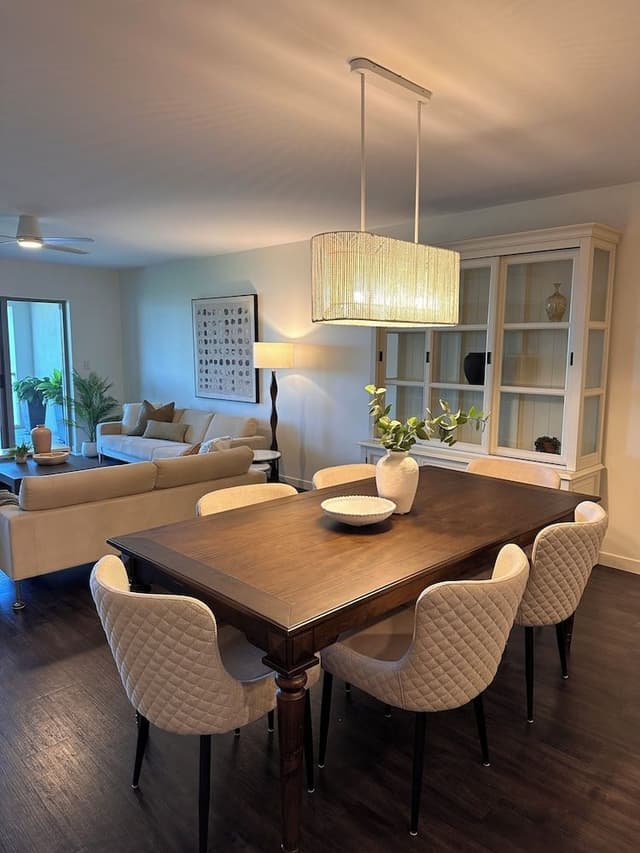 Deluxe Two Bedroom Apartment