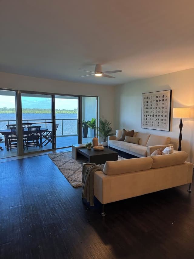 Deluxe Two Bedroom Apartment