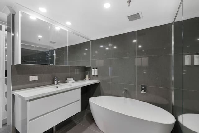 Premium Two Bedroom Ocean View Apartment