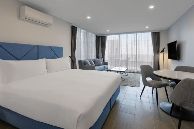 Studio Ocean Luxe Suite