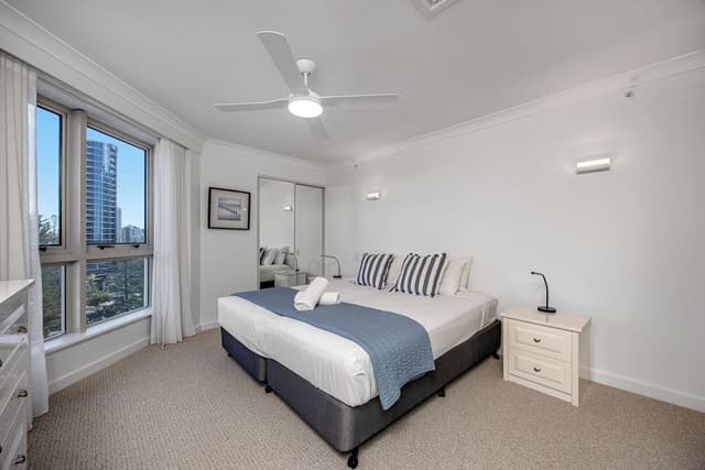 3 Bedrooms Sub Penthouse Apartment with Ocean View