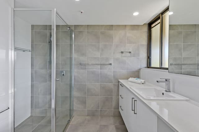 2 Bedroom Superior Ocean View Apartment