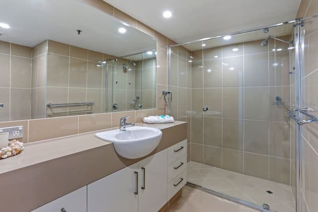 2 Bedroom Superior Ocean View Apartment