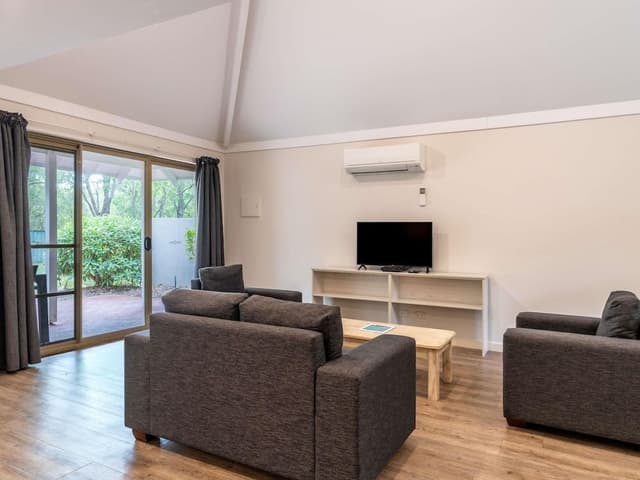Executive Villa, 1 King Bed