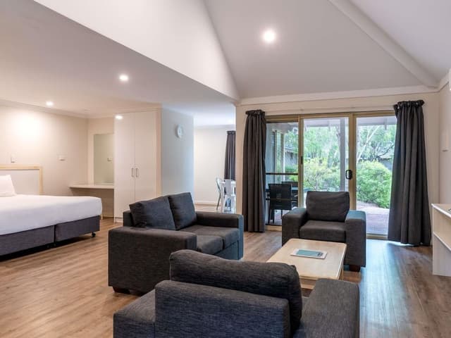 Executive Villa, 1 King Bed