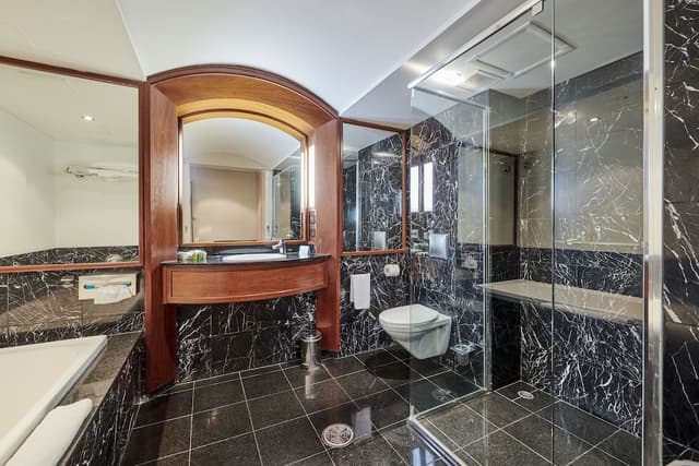 Boutique Suite